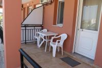 Christos Family Apartments Γ - B&B