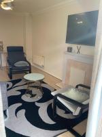 B&B London - Charming 2-Bed House in London - Bed and Breakfast London