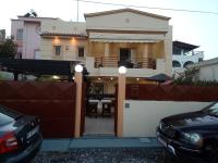 VILLA AVATOS 2 - Near to the Port of Rafina and the Airport of Athens - B&B Agios Spyridonas