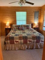 The Lake House At Dale Hollow! - B&B