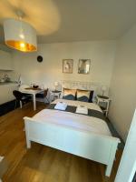 Apartment with Balcony - Chambres d'hôtes Vienne