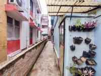 Spacious 3BHK House opp South City Mall - B&B Calcutta