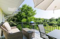 Connecticut Retreat Steps to Historic Downtown! - Bed and Breakfast