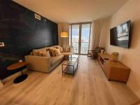 Cozy Beach Apartment with Full Kitchen -A - B&B