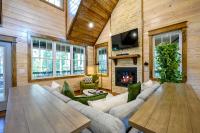Family-friendly Broken Bow Cabin - Spa, Game Room - B&B