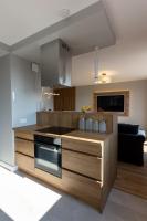 Ostróda City Center Top floor lake view & balcony apartment - B&B