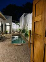Las Guapas Villas Tamarindo - B&B