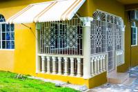 Cozy Locale - Gold - Chambres d’hôtes Port Antonio