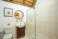 Camera King con Vista Piscina 