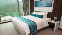 Double or Twin Room with Mountain View