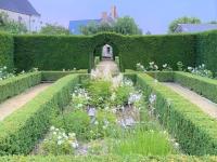 Évasion Romantique au Prieuré avec Jardin en Anjou, Petit-Déjeuner Inclus - FR-1-622-63 - Chambres d'hôtes Méa