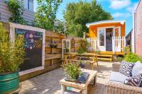 Tiny House In Ons Tuintje - Callantsoog aan Zee - Bed and Breakfast