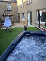 Beau Loft room proche mont saint Michel jaccuzi illimité en plein centre Avranches - Chambres d'hôtes Avranches
