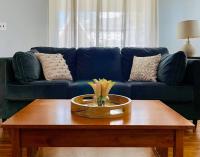 Green Roof Inn - Centrally Located 2BR/1BA Home - B&B Evansville