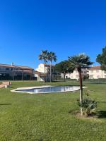 Dúplex rodeado de campos de golf y vistas al mar - Chambres d'hôtes Sant Jordi