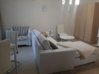 Apartamento con balcón