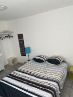 Petite maison avec 2 chambres - B&B