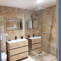 Le Studio d Aurélie avec SPA été en pleine campagne et proche de toute commodité - B&B Roquemaure