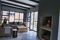 Woodpecker Villa Guesthouse - B&B Thabazimbi