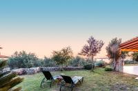 Lavender Garden Retreat - Secluded Seaside Getaway - B&B Kotrónion