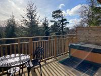 Beechnut Lodge with Hot Tub - B&B Cupar