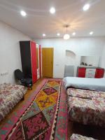 Habitación Cuádruple Económica con baño compartido