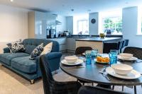Stylish & Contemporary 2-Bed Townhouse - Parking - Wi-Fi - Netflix - Bed and Breakfast Worksop