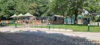 The Pennington Apt with Wifi and FREE Parking Next to Sports Village - Chambres d'hôtes Leigh