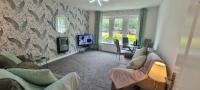 The Pennington Apt with Wifi and FREE Parking Next to Sports Village - Chambres d'hôtes Leigh