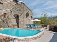 B&B Pugliano - Apartment with private terrace, shared hydro and pool - Bed and Breakfast Pugliano