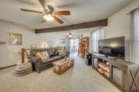 Ruidoso Home with Balcony about 16 Mi to Ski Apache! - B&B