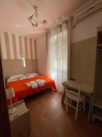 Camera Matrimoniale/Doppia con Letti Singoli con Bagno Privato