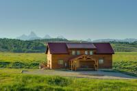 Custom Felt Cabin Hot Tub and Teton Mountain Views!