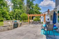 Rockville Home Patio Oasis, Fireplace, Near DC! - B&B