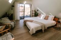 Hardtop Glamping with Garden View (Toilet only)