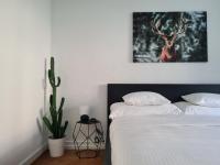 B&B Zurich - 2 BR - Kingsize Bett - Garten - Parken - Küche - Bed and Breakfast Zurich