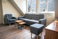 B&B Stadt Schwedt/Oder - VIP ApB 63qm 3 Zi Dachgeschoss Klimaanlage große Wohnküche großes Bad 2 WCs 3 Betten 1 Schlafsofa - Bed and Breakfast Stadt Schwedt/Oder