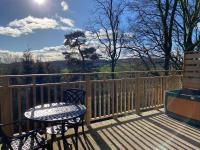 Chestnut Lodge with Hot Tub - B&B Cupar