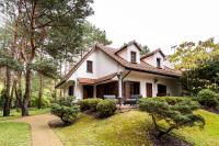Willa Las&Luksus Jacuzzi, Sauna i Relaks pod Warszawą - B&B Konstancin-Jeziorna