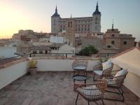 La Casa Toledana - patio y terraza con vistas - B&B Toledo