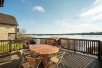 Lakeside property with spa access on a nature reserve Misty Lodge MV69 - B&B Somerford Keynes