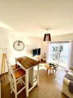 Hakuna Matata - Departamento centrico para 2 personas, con cochera - B&B Tandil