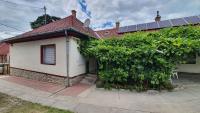 Holiday home in Siofok - Balaton 43122 - Bed and Breakfast Siófok