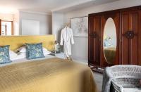 Luxury Sea Facing Room (Aqua)