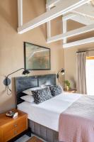 Classic Suite (Boulders)