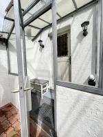 The Patio By Disney, 3 chambres, 2 salles de bain - Bed and Breakfast