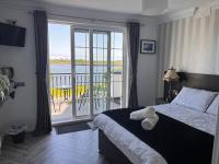 Habitación Doble con balcón y vistas al mar