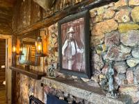 The John Wayne Cabin At Angel Valley Ranch - B&B Duck Creek Village