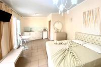 Chambre Double ou Lits Jumeaux avec Terrasse