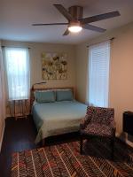 B&B Largo - Cozy House Addition Welcomes All Travelers. - Bed and Breakfast Largo